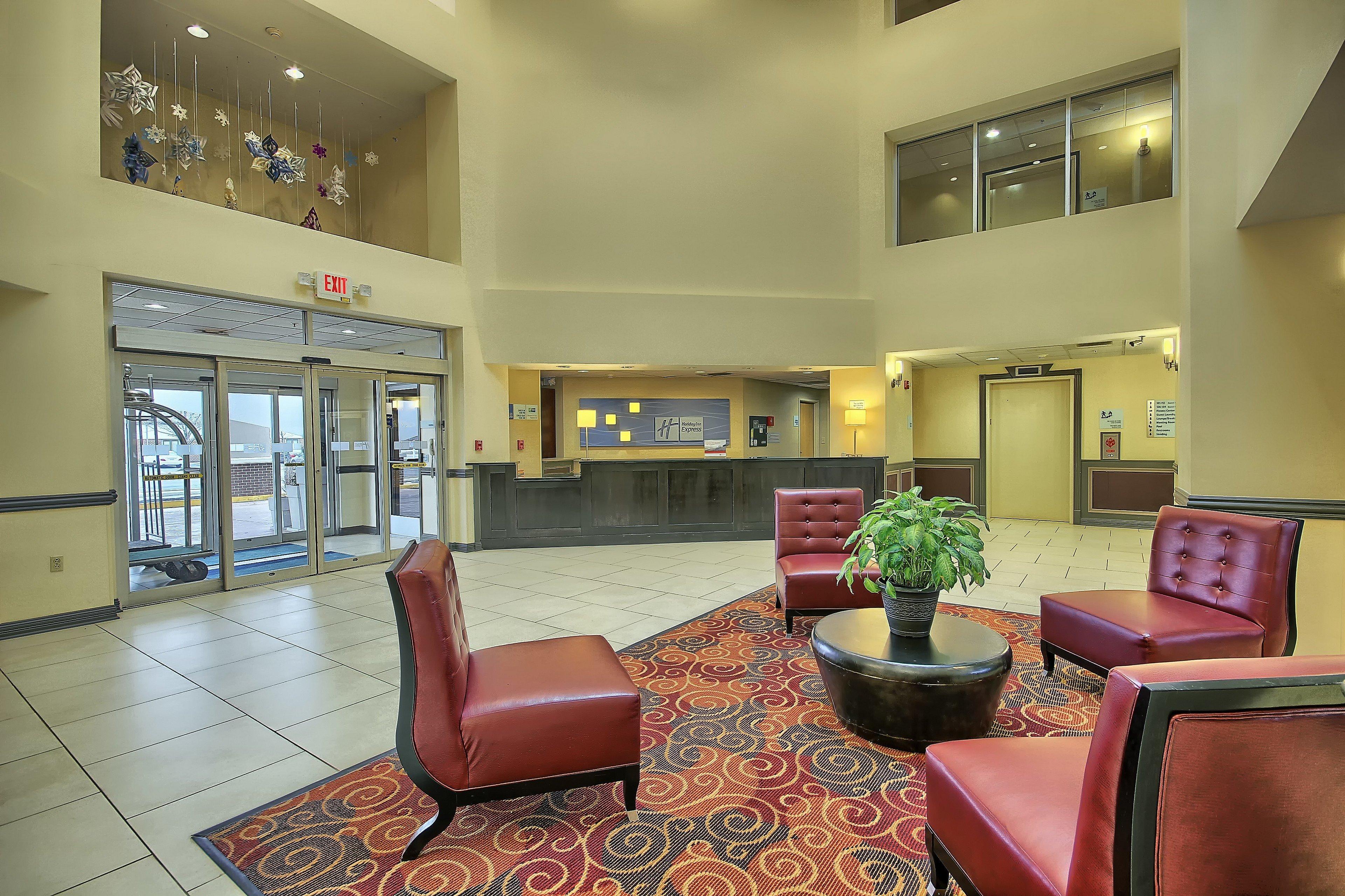 Holiday Inn Express Hotel & Suites Grove City By Ihg Exterior photo