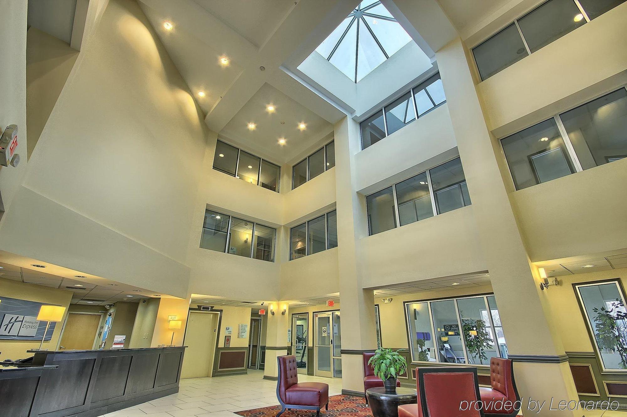 Holiday Inn Express Hotel & Suites Grove City By Ihg Exterior photo