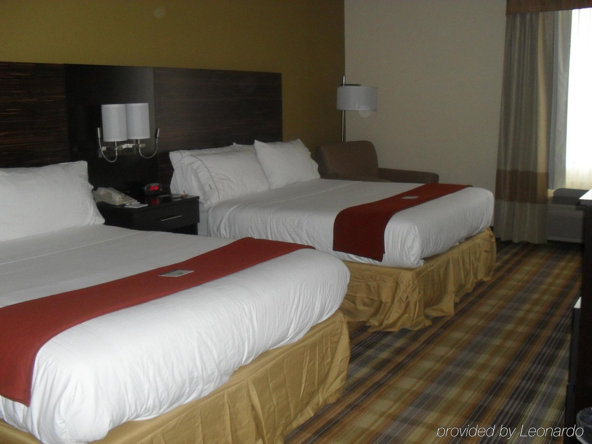 Holiday Inn Express Hotel & Suites Grove City By Ihg Exterior photo